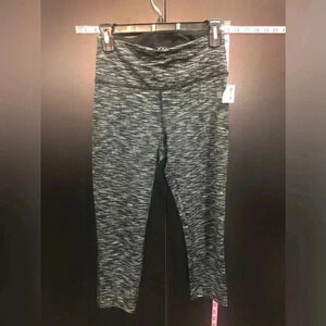 VOGO Athletica High waist 7-8 length athletic Leggings,key pocket,Heathered B&W